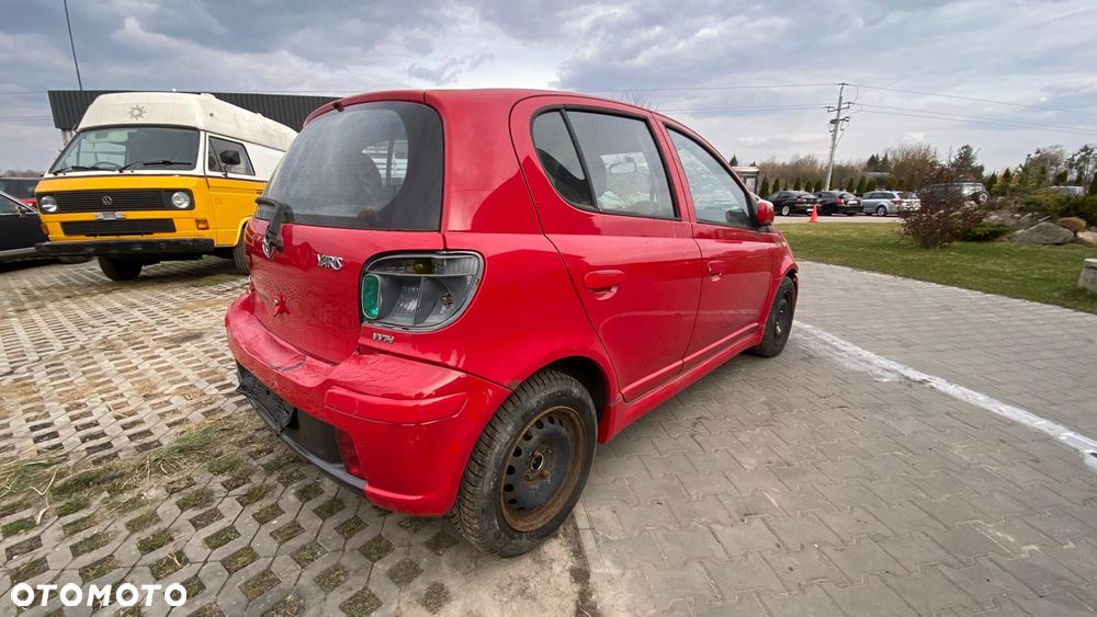 Toyota Yaris - 5