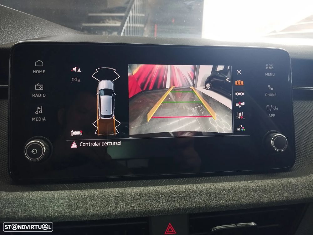 Skoda Kamiq 1.0 TSI Selection DSG - 25