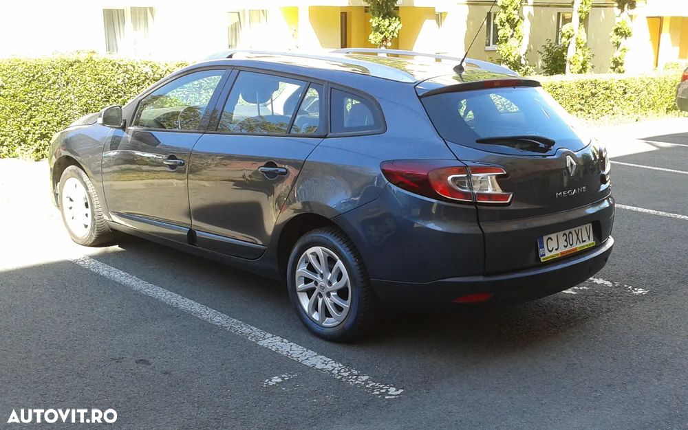 Renault Megane dCi 110 FAP EDC Dynamique - 2