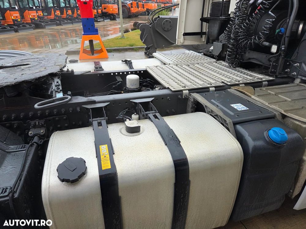 Volvo FH500, 2019, 640.248km, Automata, 2 rezervoare 1.175l, FRIGIDER, AER CONDITIONAT STATIONARE, balon puntea fata, aeropachet, rulata doar in GERMANIA, Carte identitate RAR, posibilitate leasing 3 ani-PROMOTIE 38.900 EUR+Tva - 13