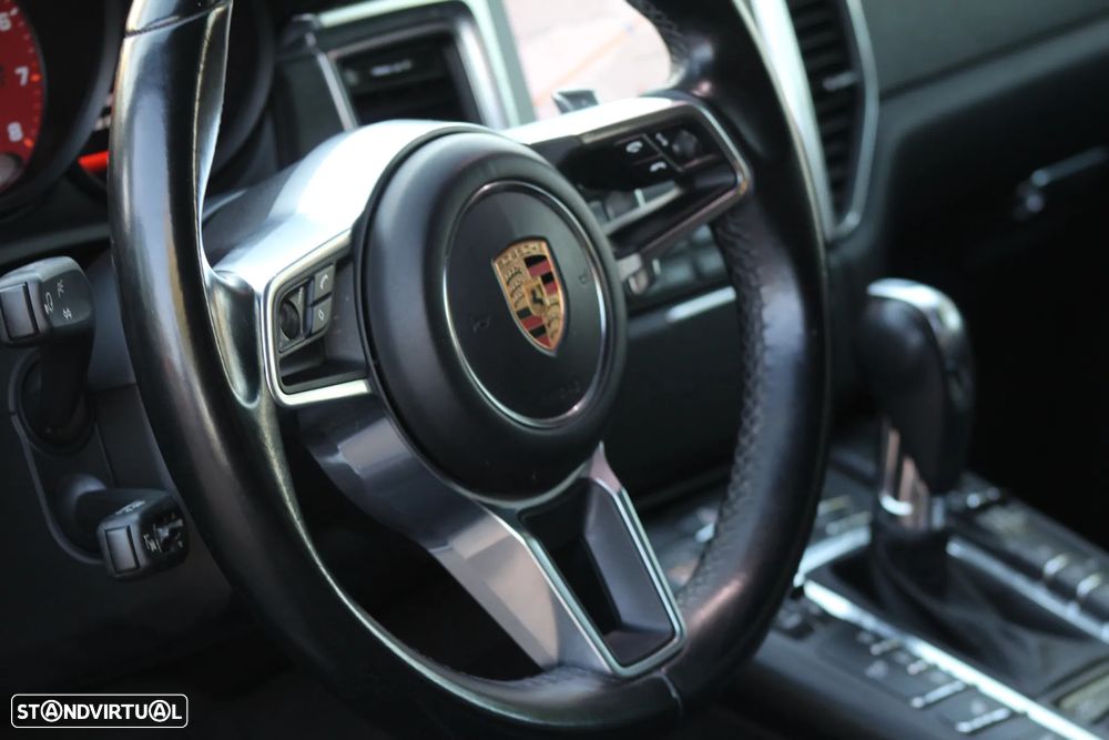 Porsche Macan GTS PDK - 21