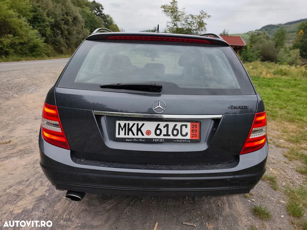 Mercedes-Benz C 220 T CDI 4Matic 7G-TRONIC Avantgarde - 12