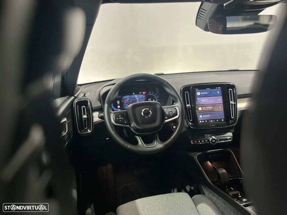 Volvo XC 40 2.0 B3 Plus Dark - 23