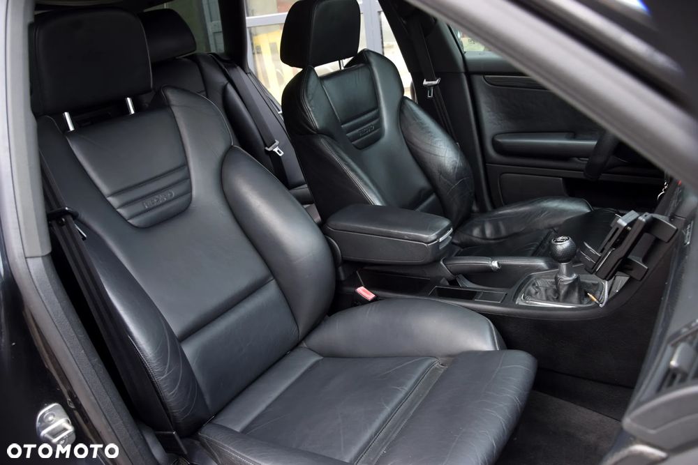 Audi S4 Avant 4.2 Quattro - 9