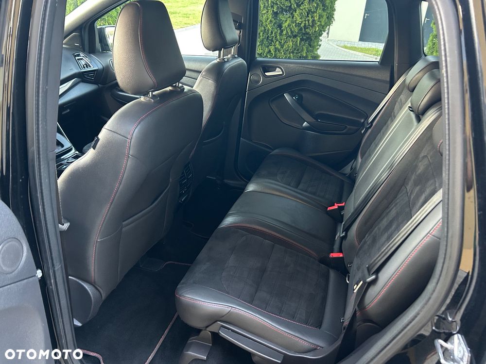 Ford Kuga 2.0 TDCi 4x4 ST-Line - 28