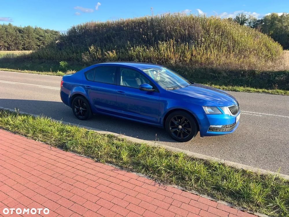 Skoda Octavia 1.6 TDI Ambition DSG - 1