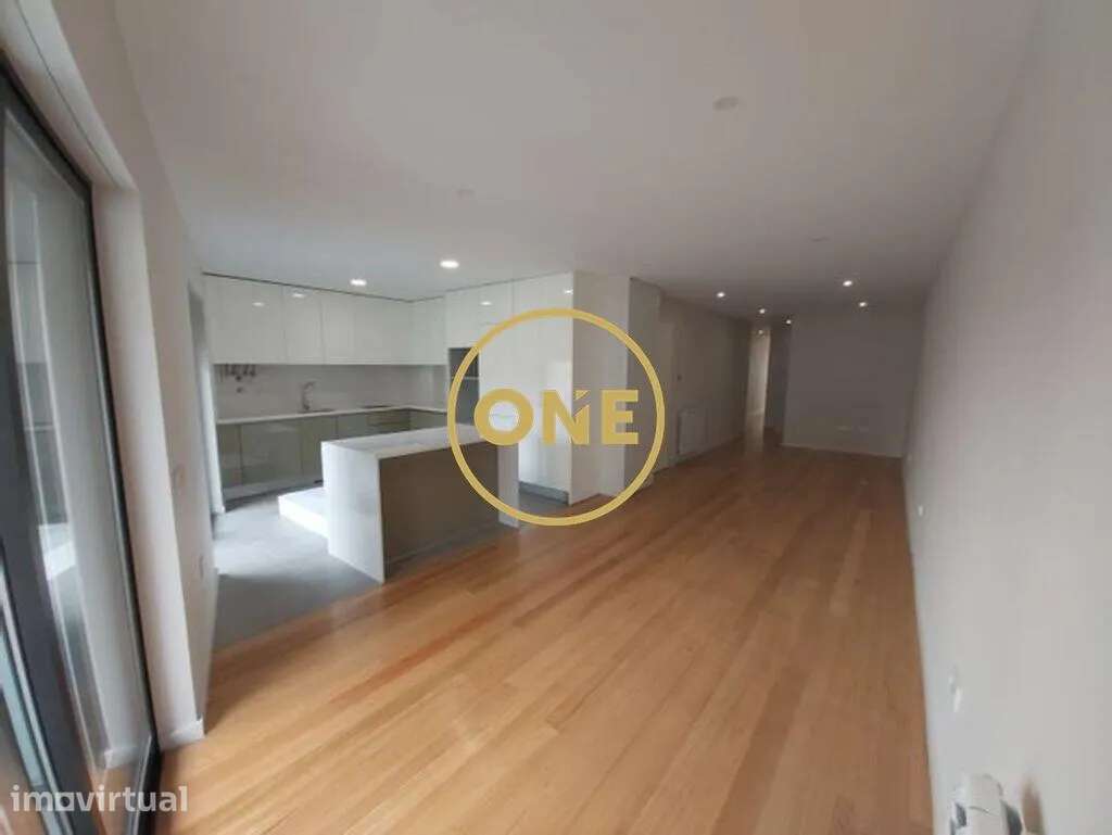 Apartamento T3 no centro da Póvoa de Varzim - Grande imagem: 2/12