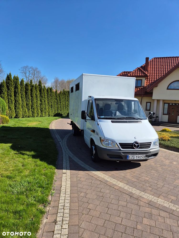 Mercedes-Benz Sprinter - 3