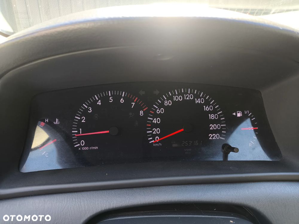 Toyota Corolla 1.4 VVT-i Luna - 12