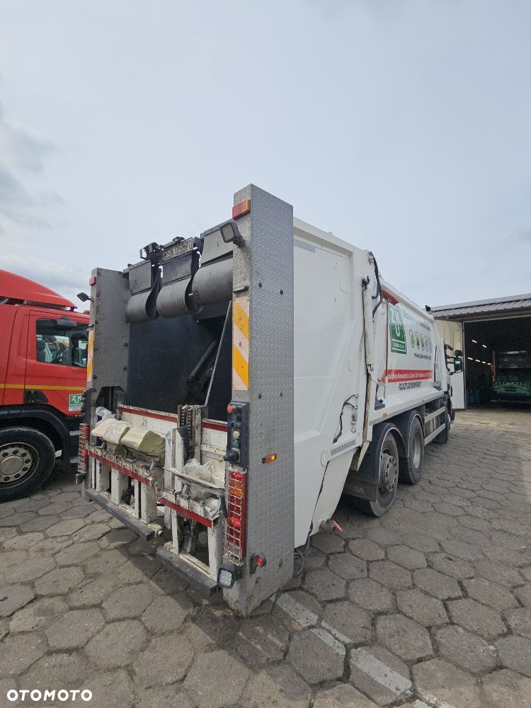 Scania P 360 - 4