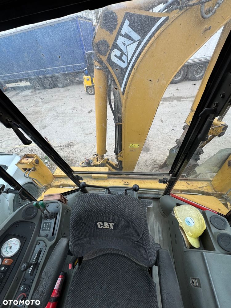 Caterpillar 428D - 16