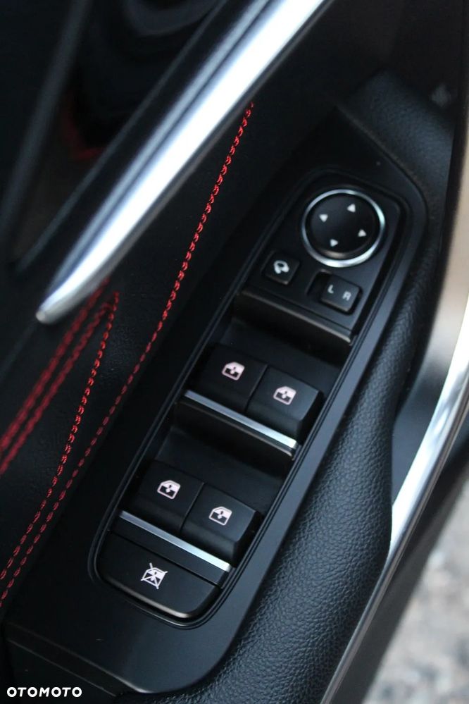 Kia ProCeed 1.6 T-GDI GT DCT - 28