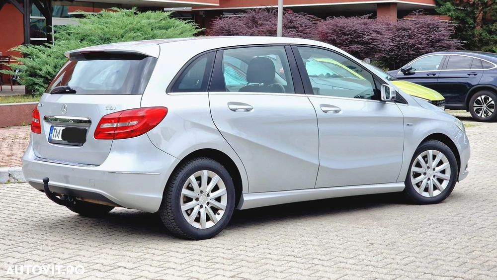 Mercedes-Benz B 180 CDI BlueEfficiency 7G-DCT - 4