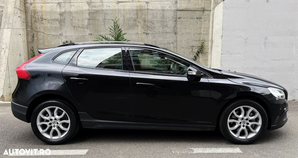 Volvo V40 D3 Geartronic Summum - 3