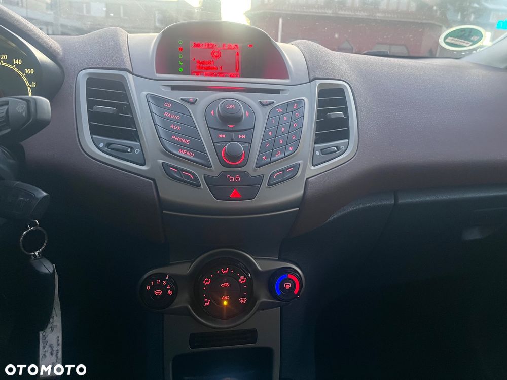 Ford Fiesta 1.6 TDCi Viva X - 8