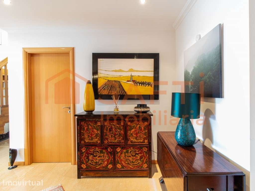 DUPLEX T4 / 225 m2 em Mafra - Grande imagem: 4/43
