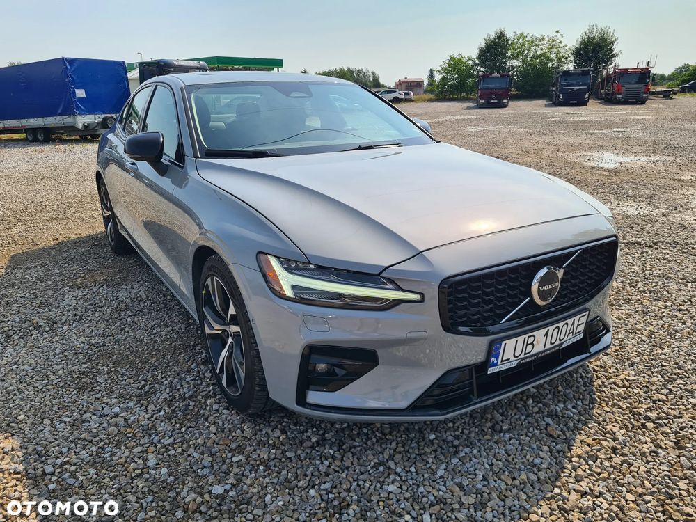 Volvo S60 B5 B AWD Plus Dark - 11
