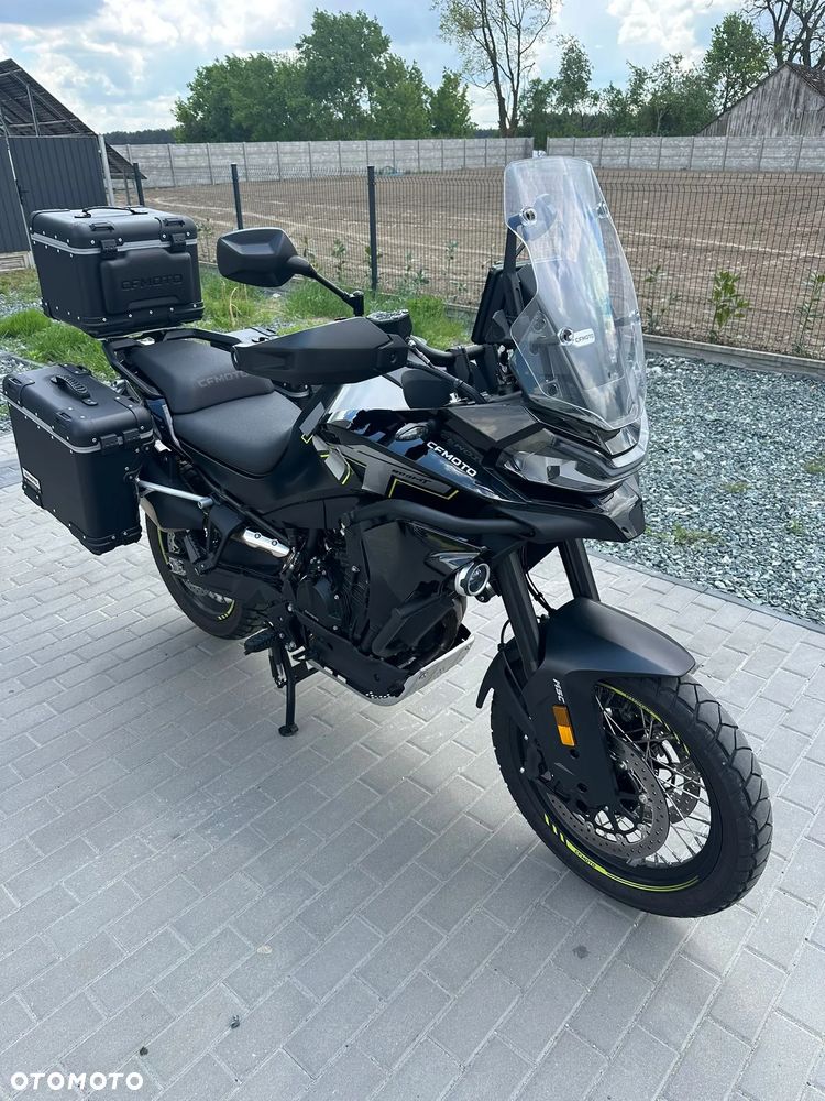 CFMoto 800MT Explore - 1