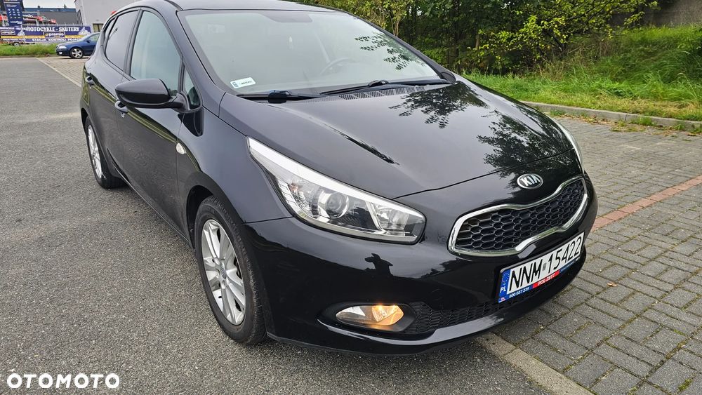Kia Ceed - 14