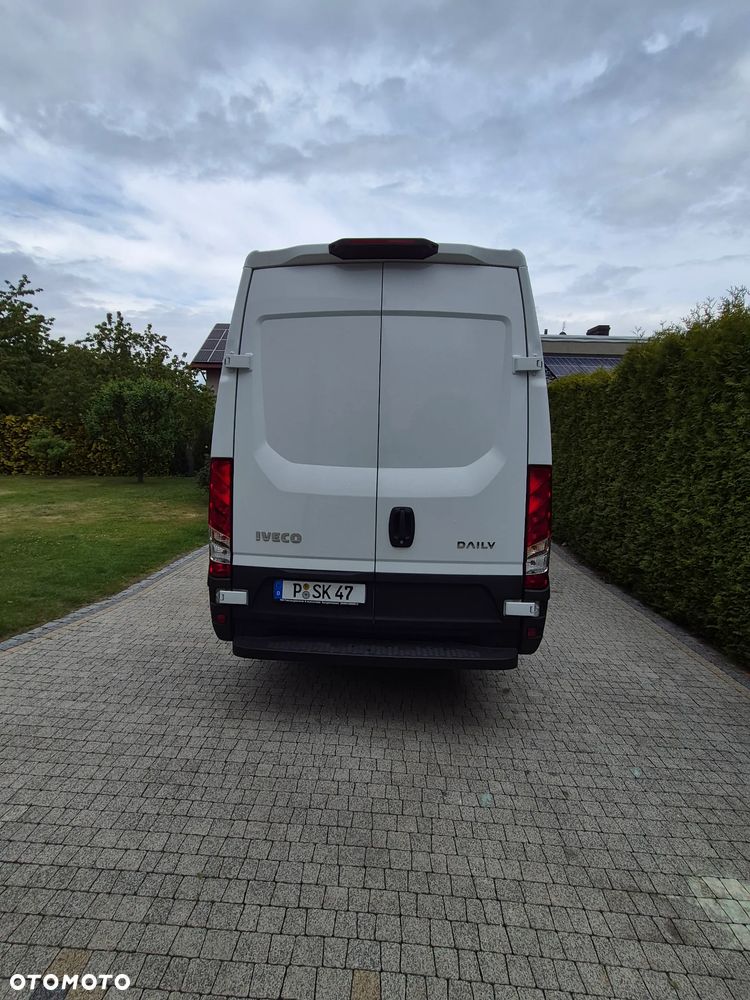 Iveco DAILY - 12