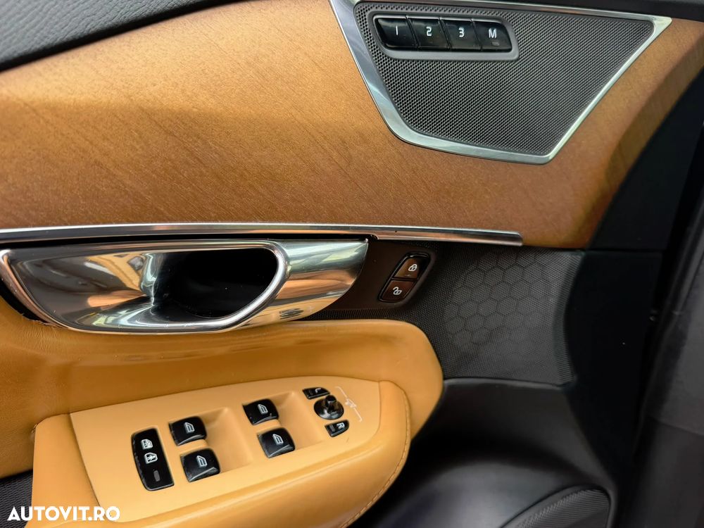 Volvo XC 90 D5 AWD Inscription - 10