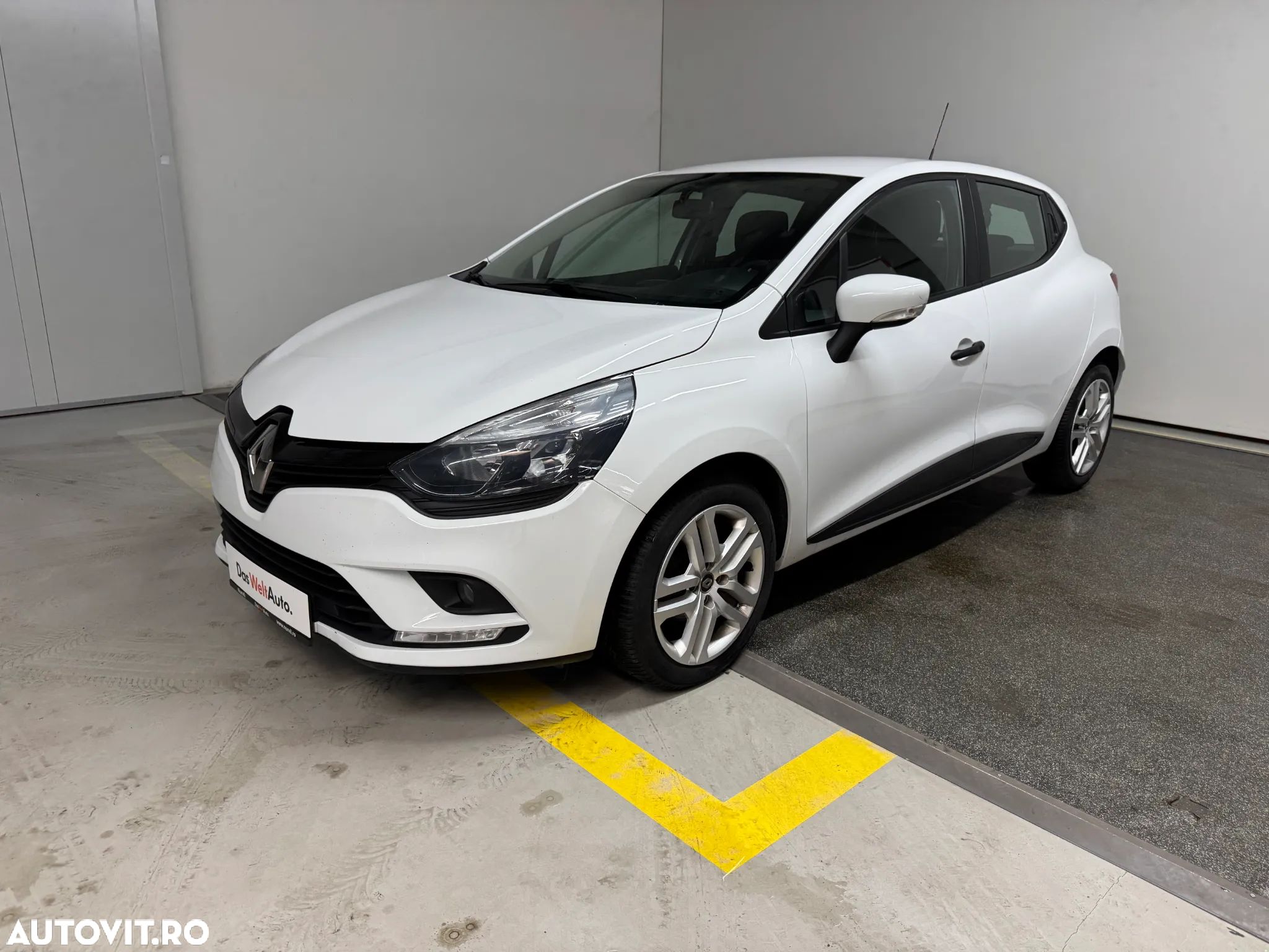 Renault Clio IV TCe Zen - 1