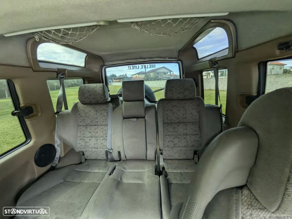 Land Rover Discovery 2.5 TDi - 8
