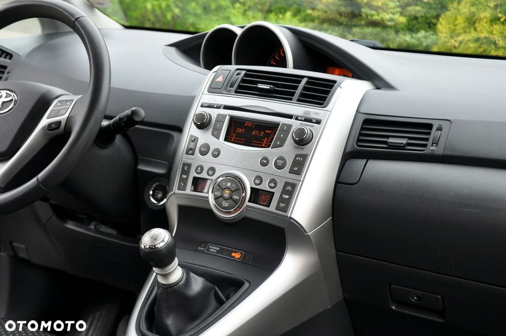 Toyota Verso - 28