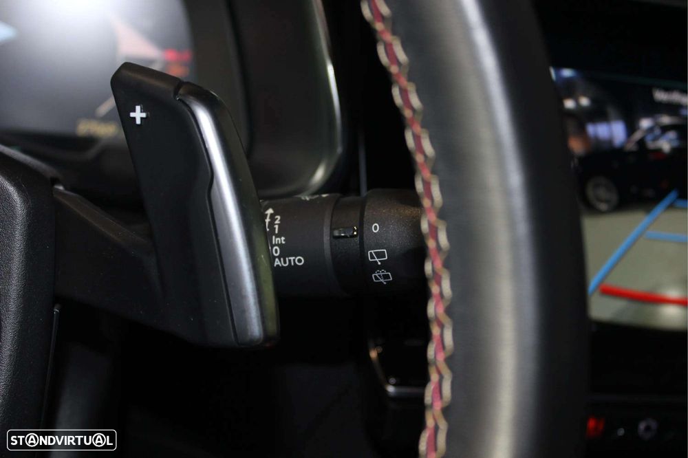 DS DS7 4x4 300 Performance Line + - 28