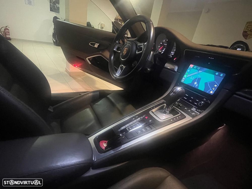 Porsche 911 Série F - 14