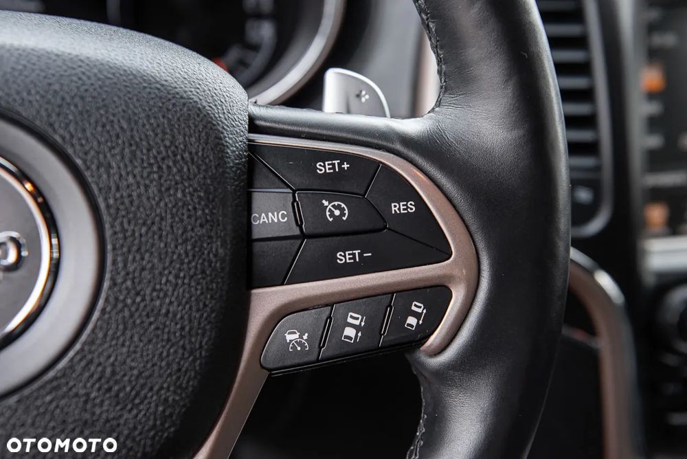 Jeep Grand Cherokee 3.0 CRD Overland Summit Platinum - 25