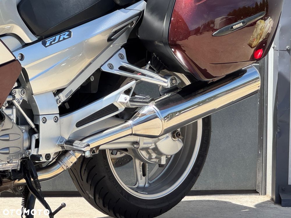 Yamaha FJR - 27