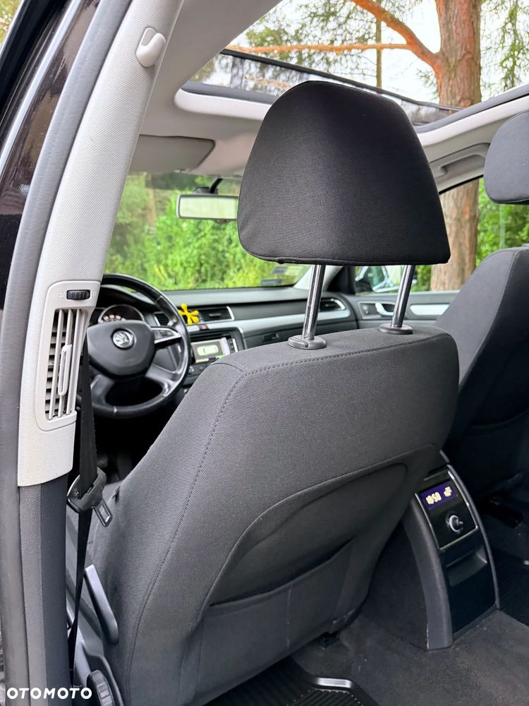 Skoda Superb 2.0 TDI Elegance Outdoor - 16