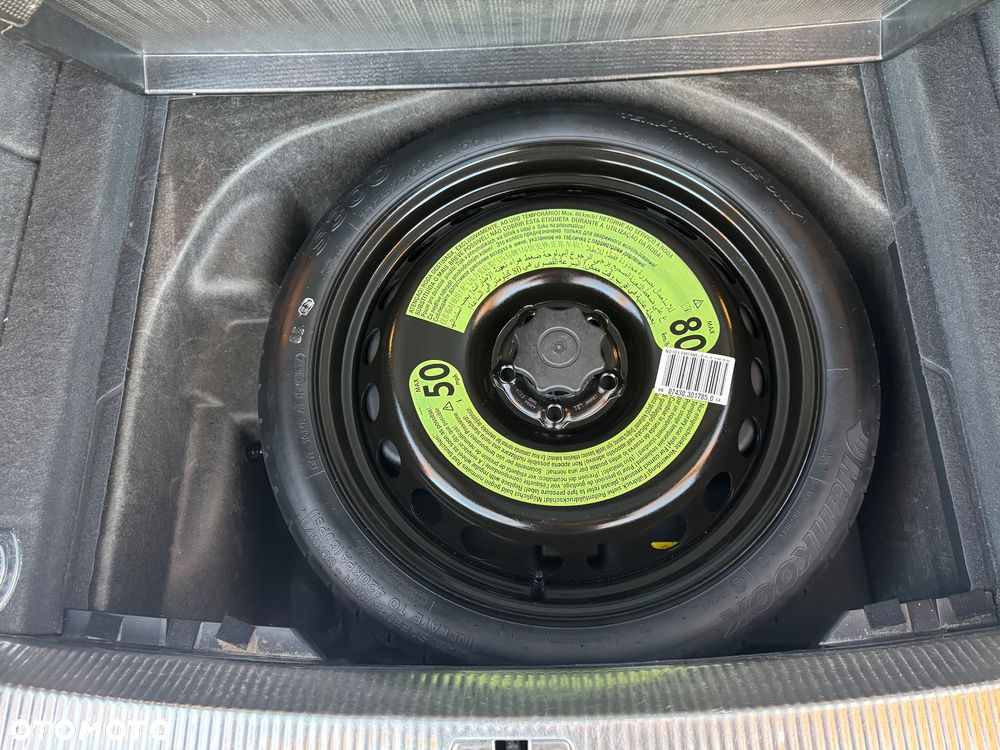 Audi A4 Avant 2.0 TDI ultra - 33