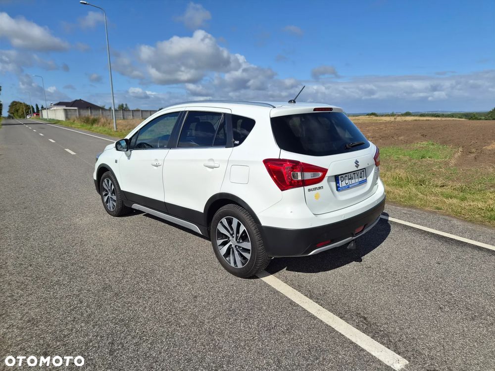 Suzuki SX4 - 4