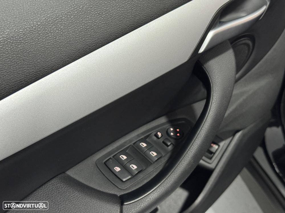 BMW X1 16 d sDrive Advantage - 25