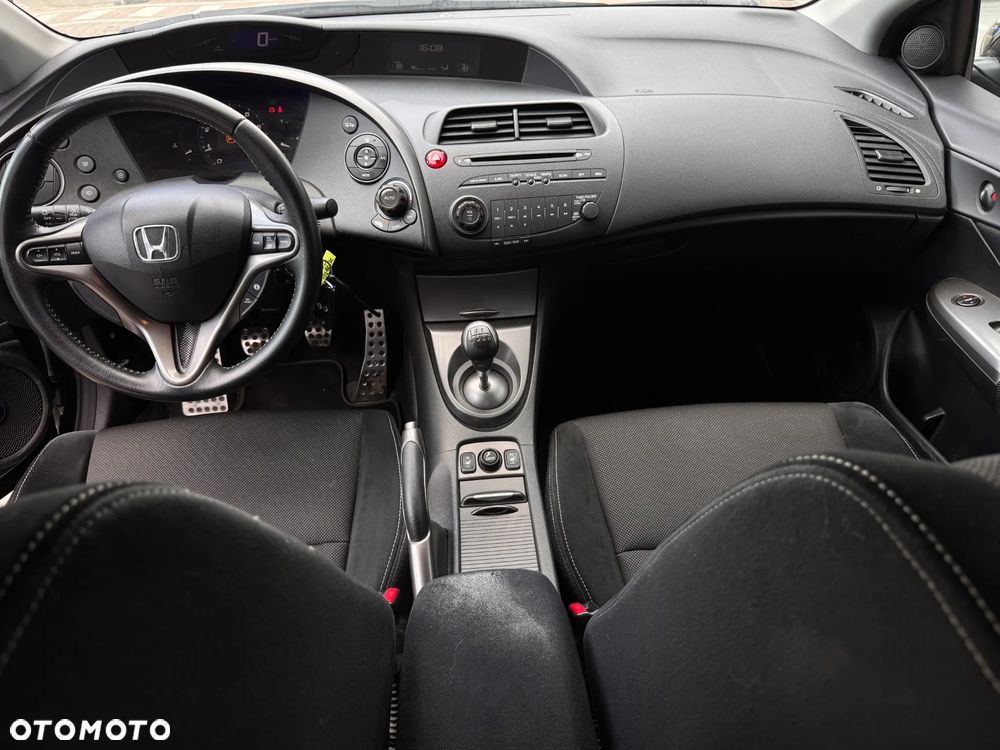 Honda Civic 1.8 TypeS + - 13
