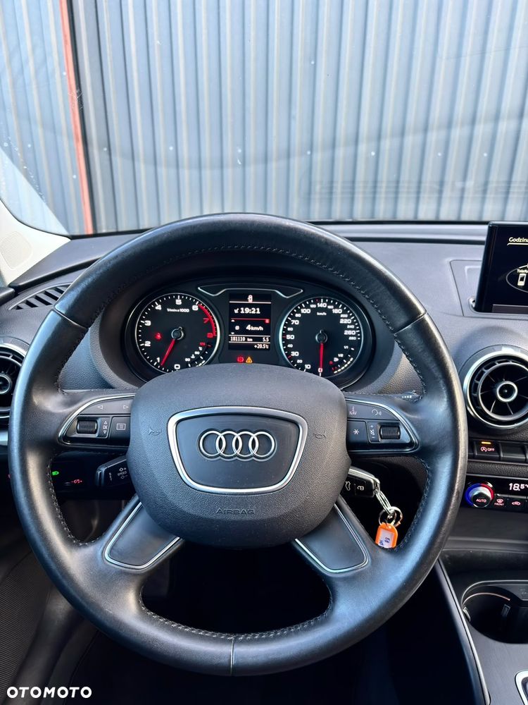 Audi A3 Sportback 1.4 TFSI Ambition - 16