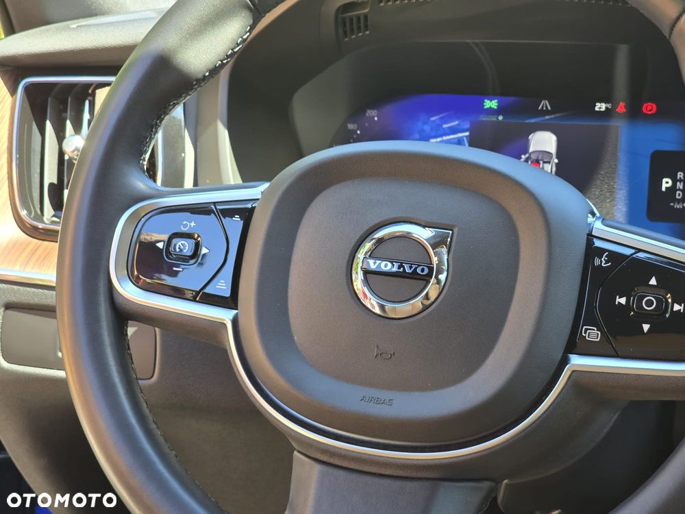 Volvo XC 60 B4 D AWD Plus Bright - 29