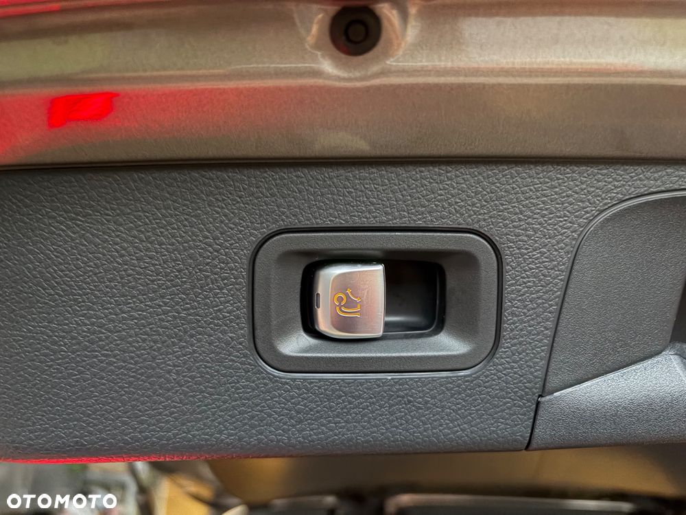 Mercedes-Benz GLC 200 d 4-Matic Business Edition - 29