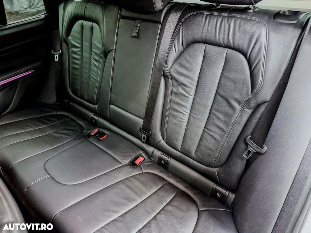 BMW X5 xDrive40i - 28