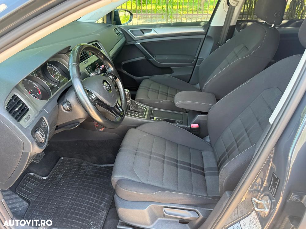 Volkswagen Golf 1.6 TDI DPF BMT DSG Trendline - 16