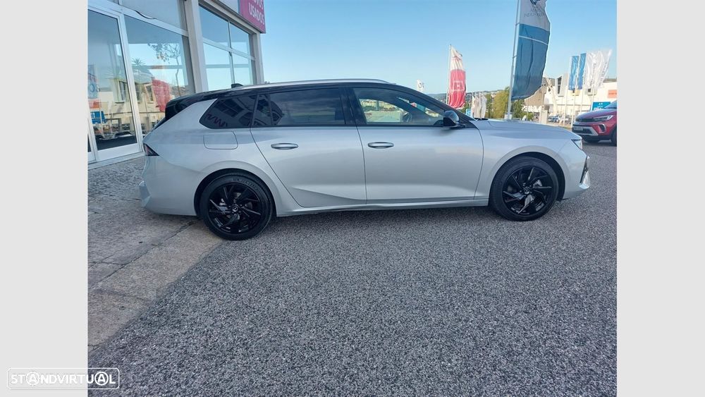 Opel Astra 1.2 T GS - 8