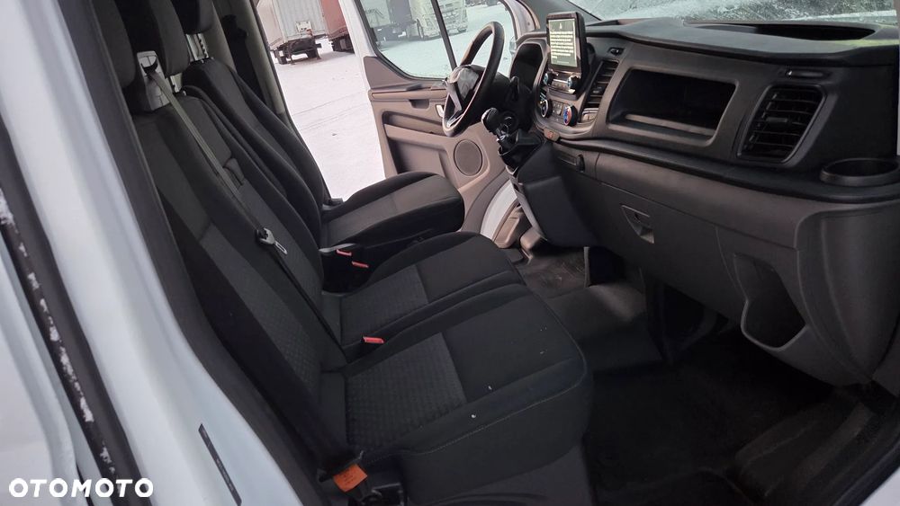 Ford Transit Custom - 19