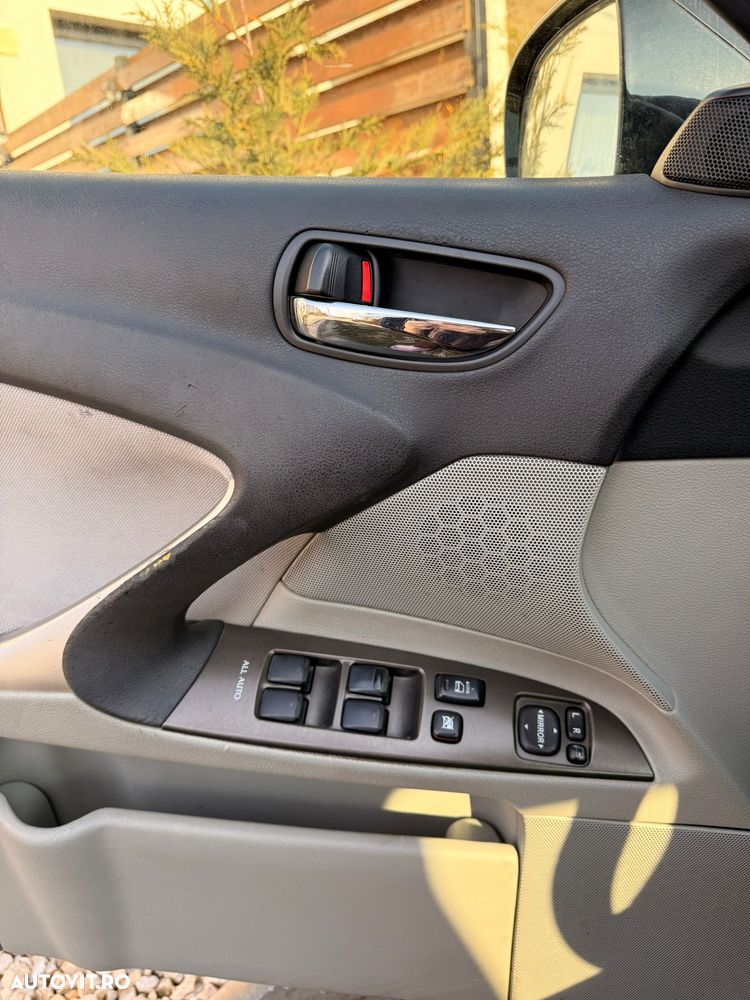 Lexus Seria IS 220d Luxury - 19