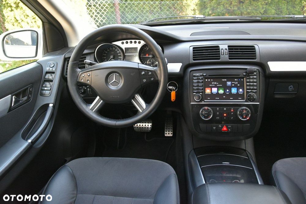 Mercedes-Benz Klasa R - 9