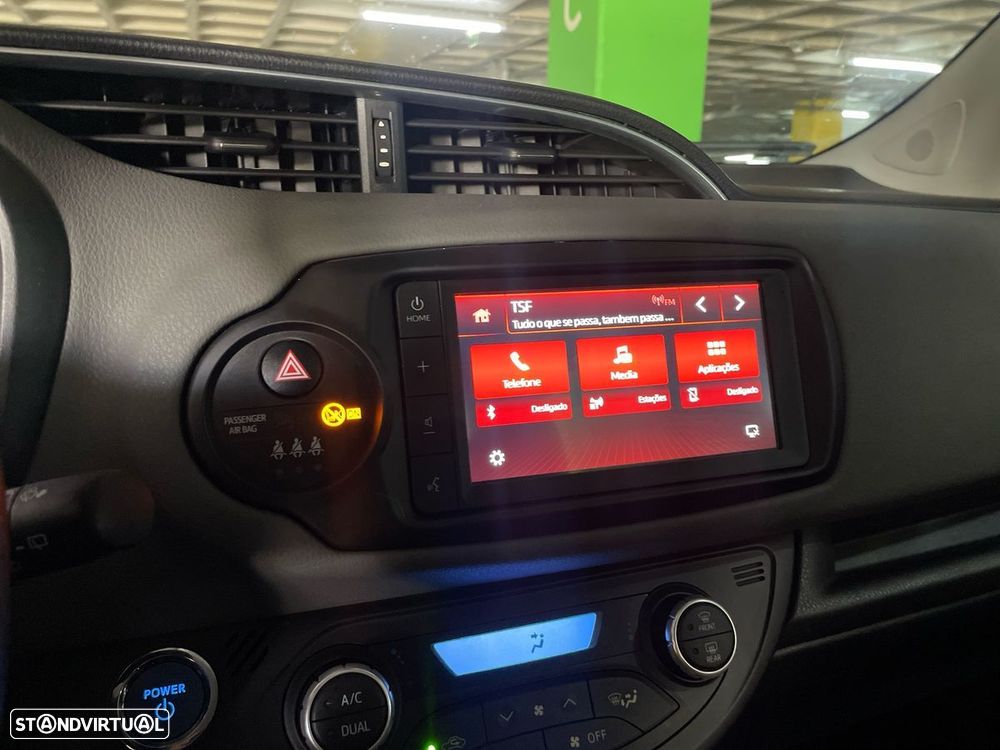 Toyota Yaris 1.5 HSD Comfort - 16