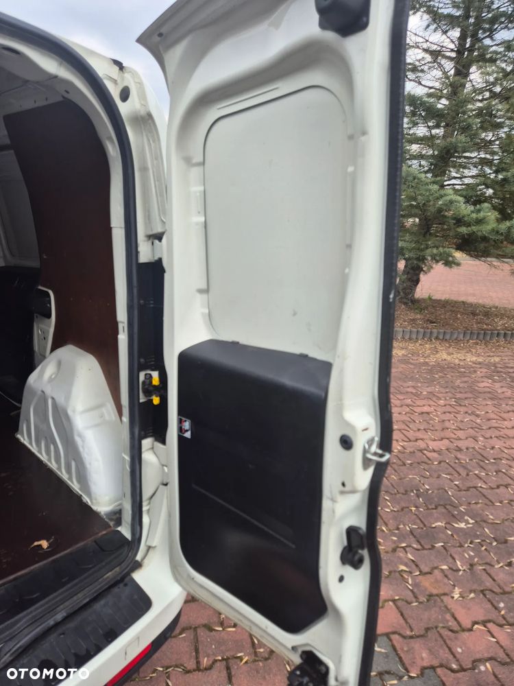 Fiat Doblo - 11