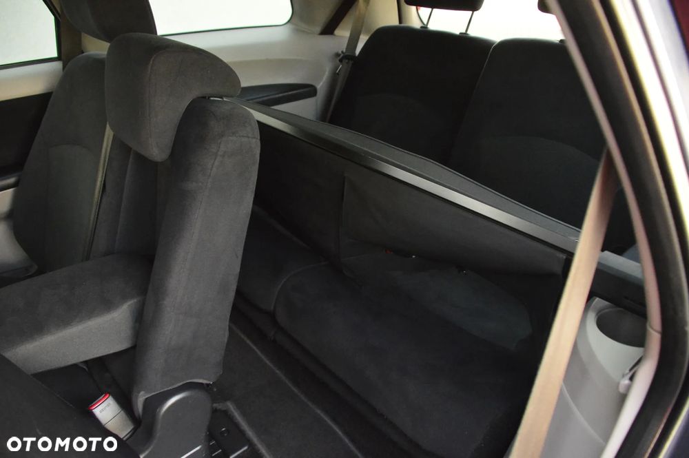 Mitsubishi Grandis 2.4 Invite - 14