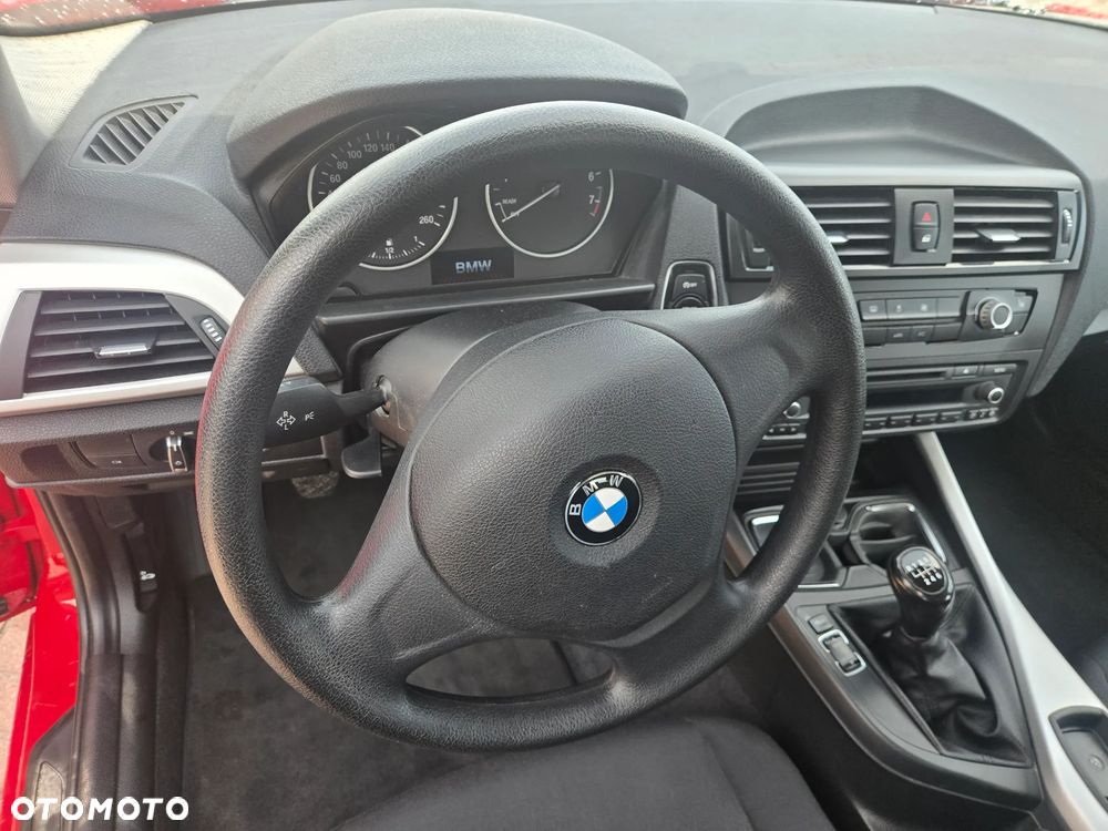 BMW Seria 1 118i - 17